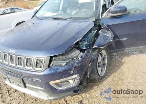 2018 Jeep Compass Limited 4X4 из США, поврежденный, VIN 3C4NJDCB4JT245752